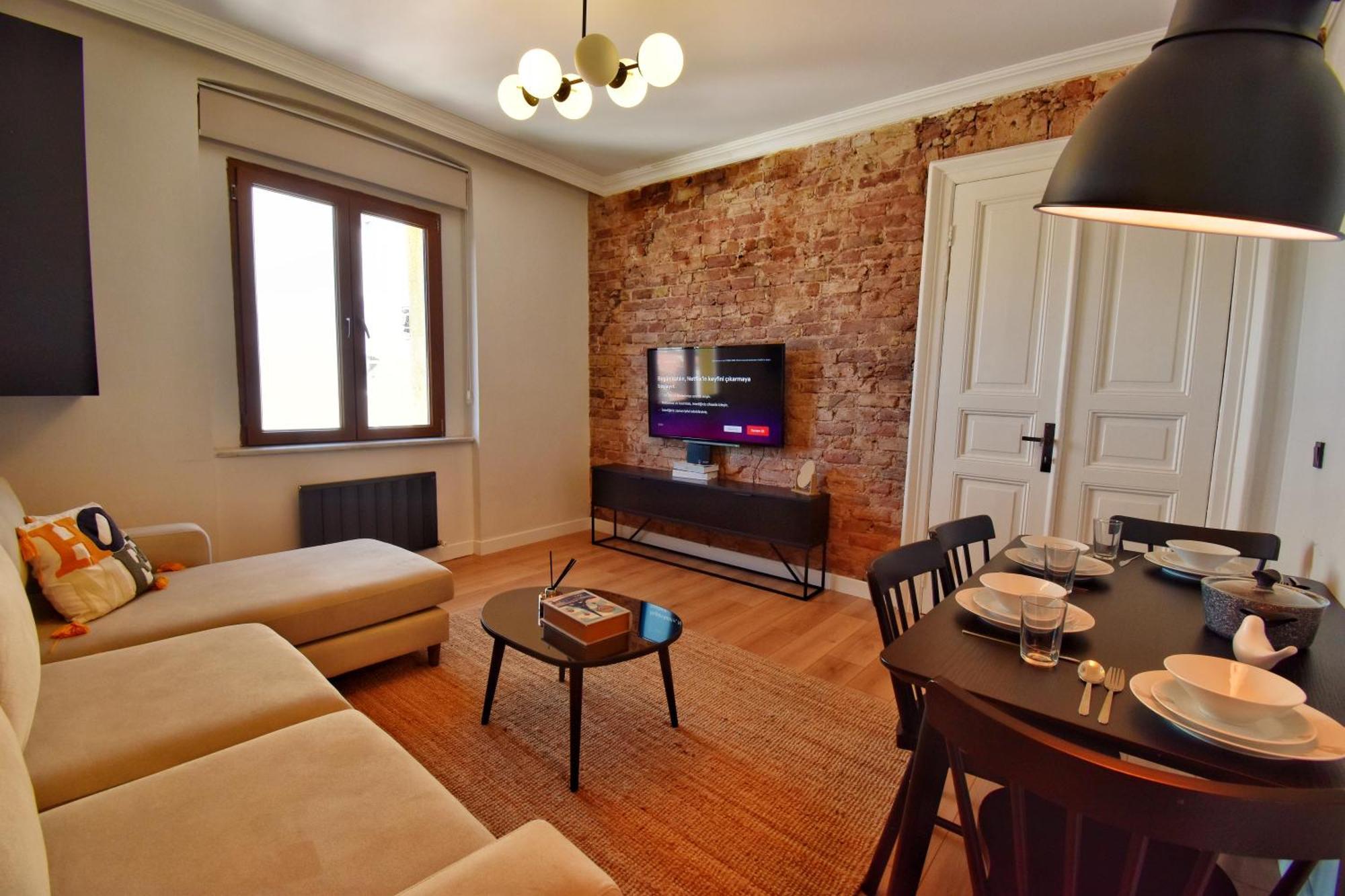 Apartament Cozy Renovated 3br Near Taksim- Santur D10